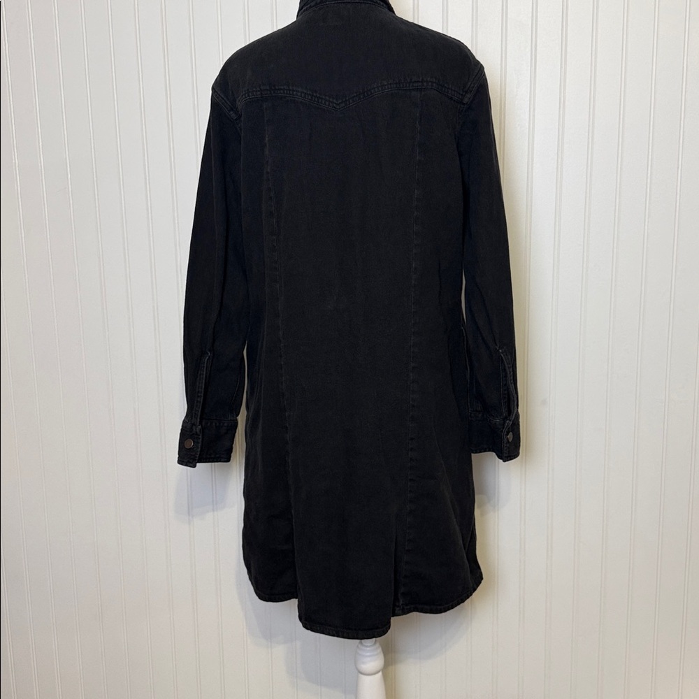 Western | Wrangler black wash denim dress with hand pockets too - Picture 3 of 14